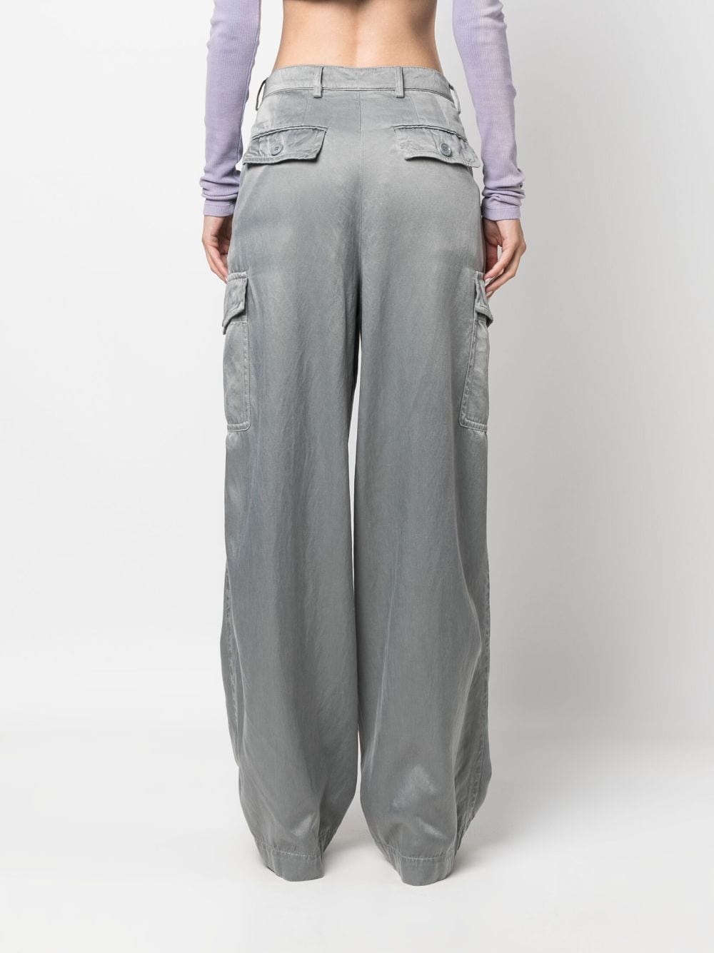 Wide-leg cargo trousers
