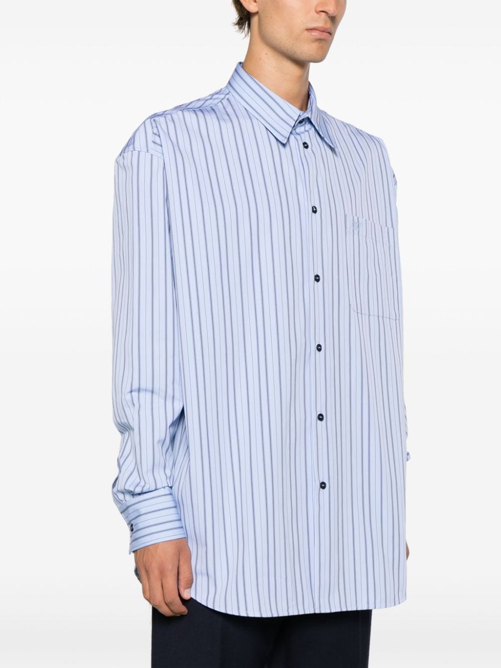 Vertical stripe pattern shirt