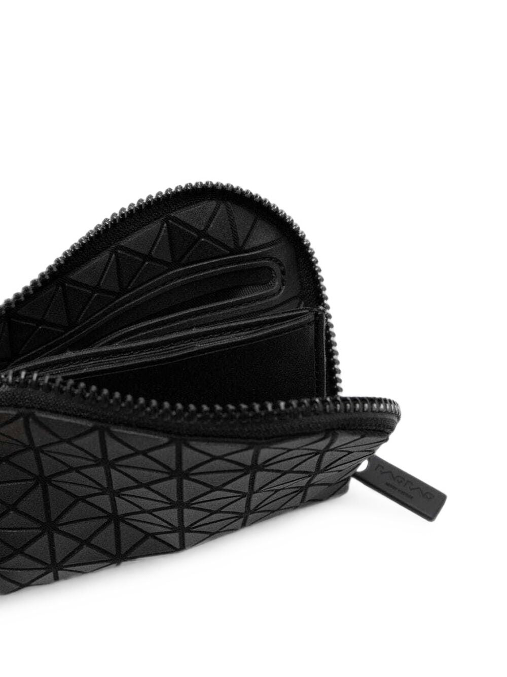 Clam geometric-panelled wallet BB69AG331 16 BAO BAO ISSEY MIYAKE