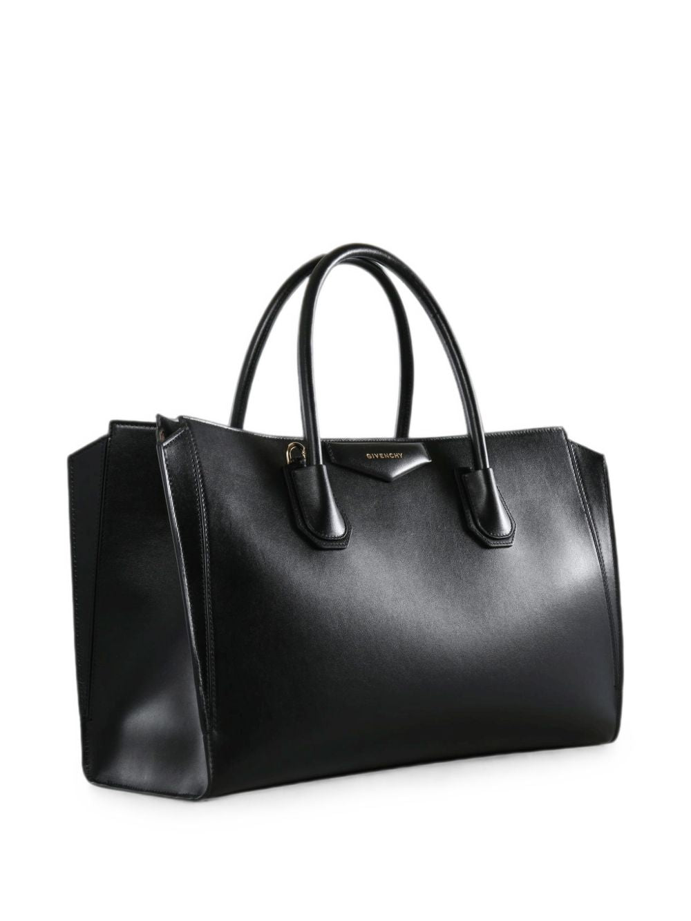 Medium Antigona Catchall bag in shiny grained leather BB518KB2HF 001 GIVENCHY