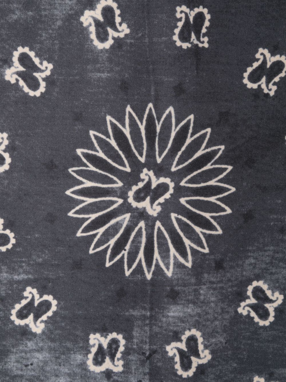 Foulard with paisley print GUP01053 P00066760318 GOLDEN GOOSE