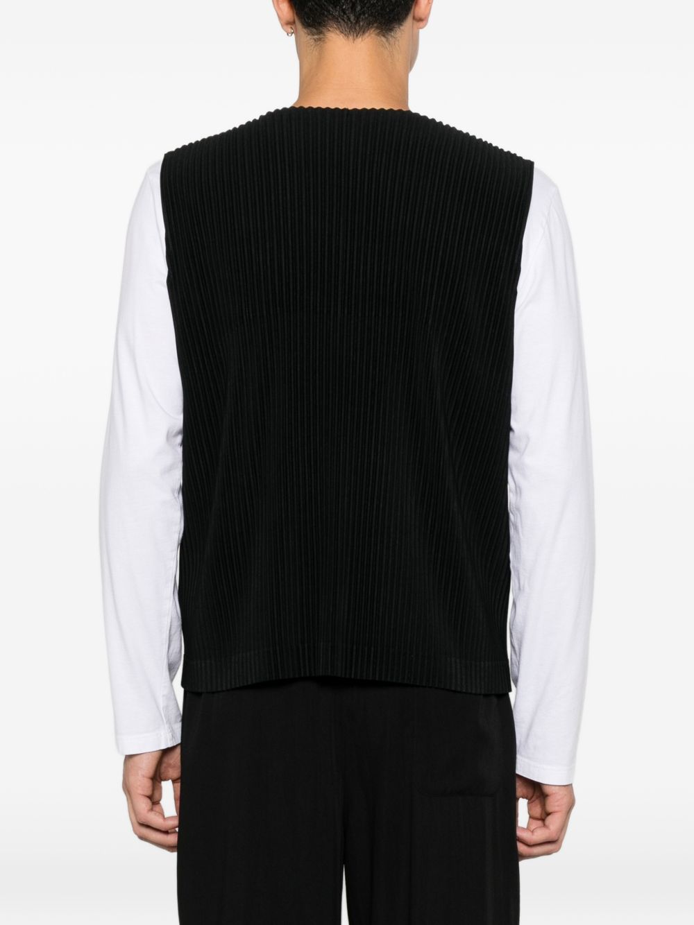 pleated V-neck vest HP68JE511 15 HOMME PLISSÉ ISSEY MIYAKE