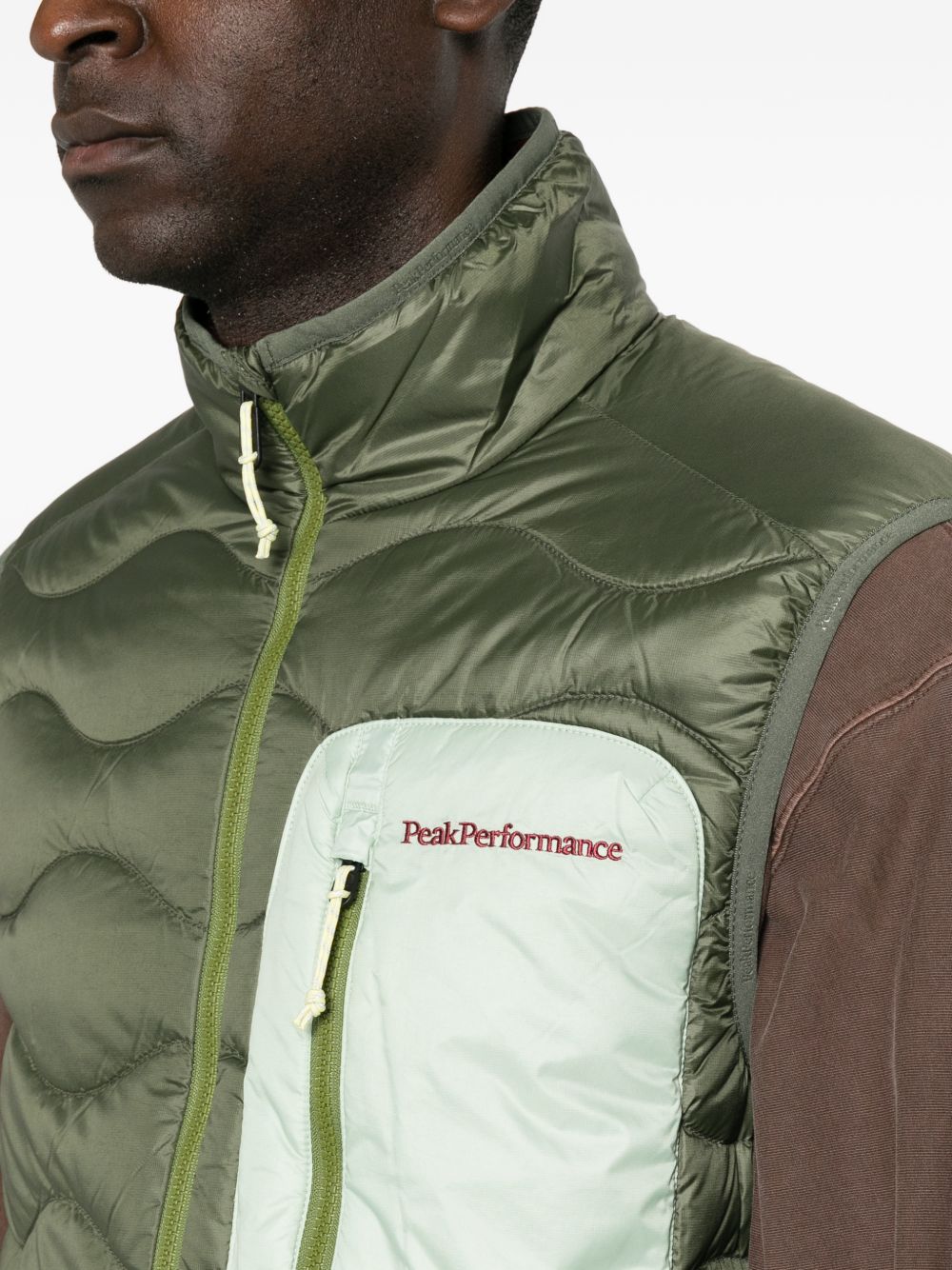 Men's quilted gilet G80344100 PINE NEEDLE-FR PEAK PERFORMANCE