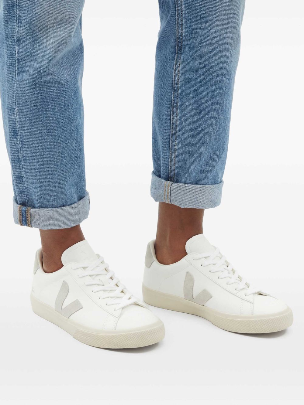 Campo lace-up sneakers CP0502429 EXTRA-WHITE_NATURAL-SUEDE VEJA
