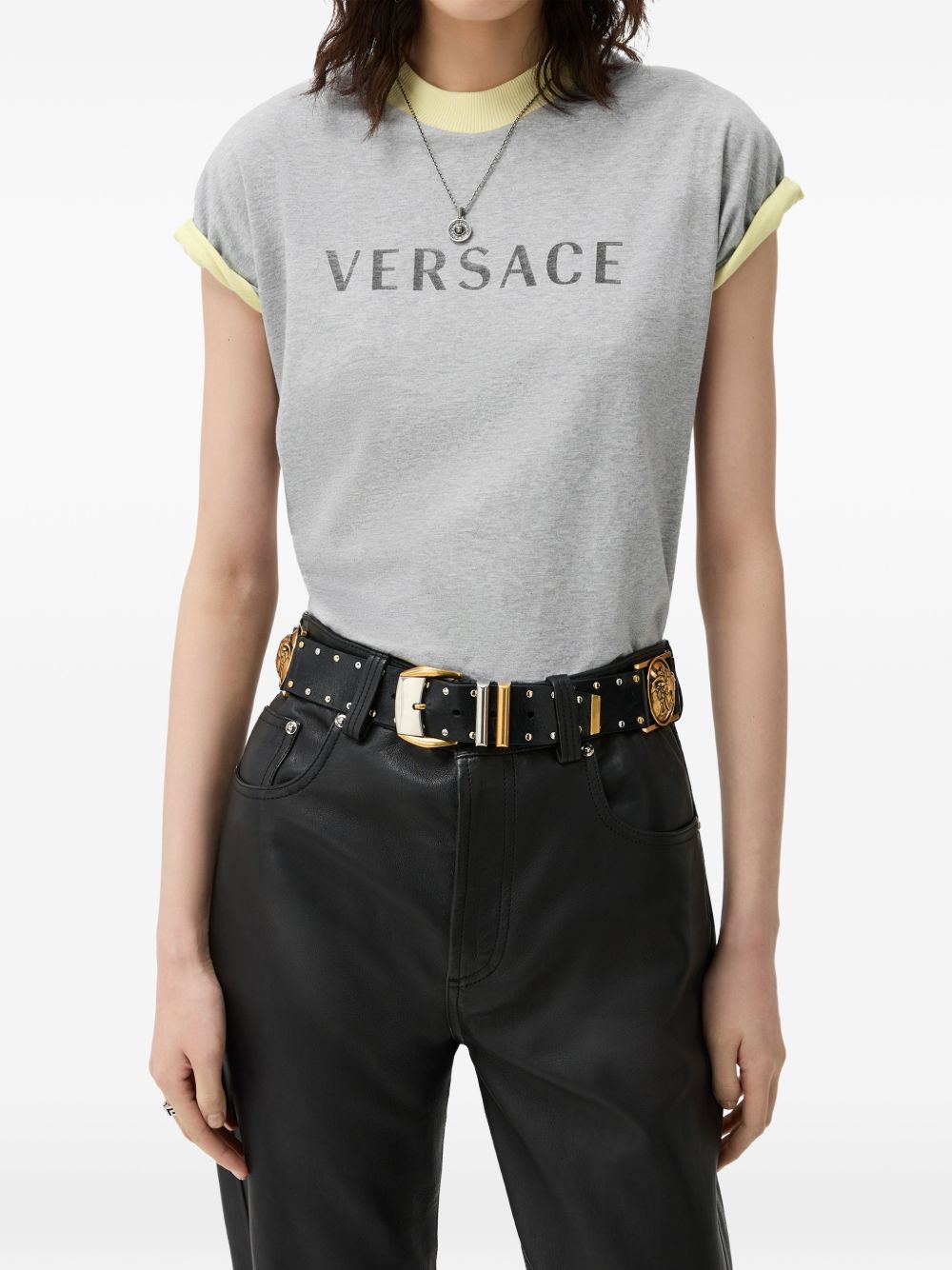 logo-print T-shirt 1026002 1A187322EZ10 VERSACE