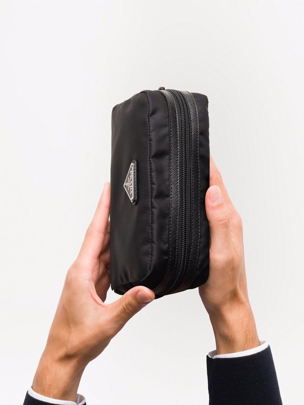 Logo plaque wash bag<BR/><BR/><BR/><BR/> 2NA045 2DMHF0002 PRADA