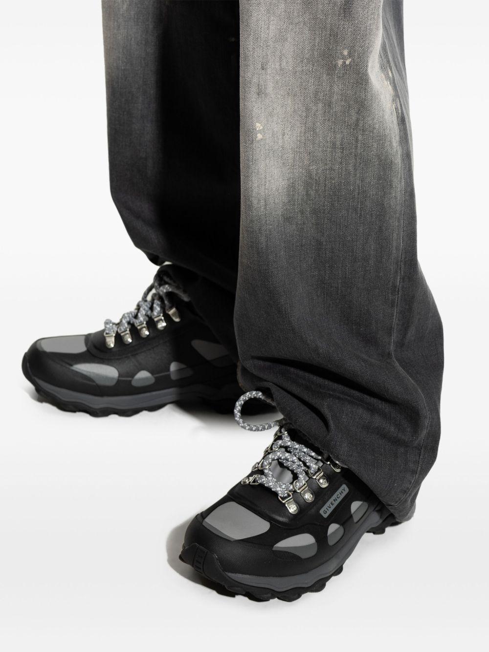 Lace up boots in rubber and neopren<BR/>x Bogs BH604QH1QG 002 GIVENCHY / BOGS