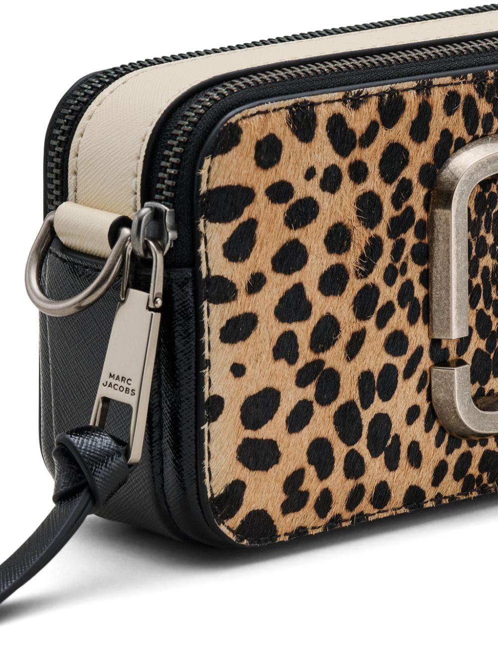 The Cheetah Snapshot cross body bag<BR/><BR/><BR/> 2R4HCR028H02 002 MARC JACOBS