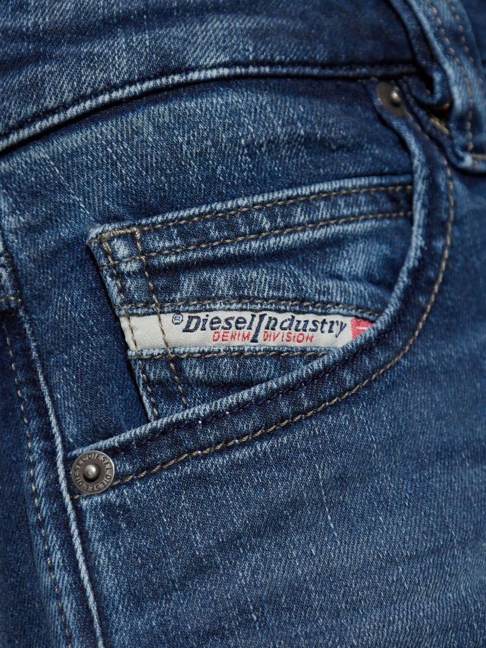 slim jeans 1992 d-jiann 0dbee A17897 0DBEE01 DIESEL