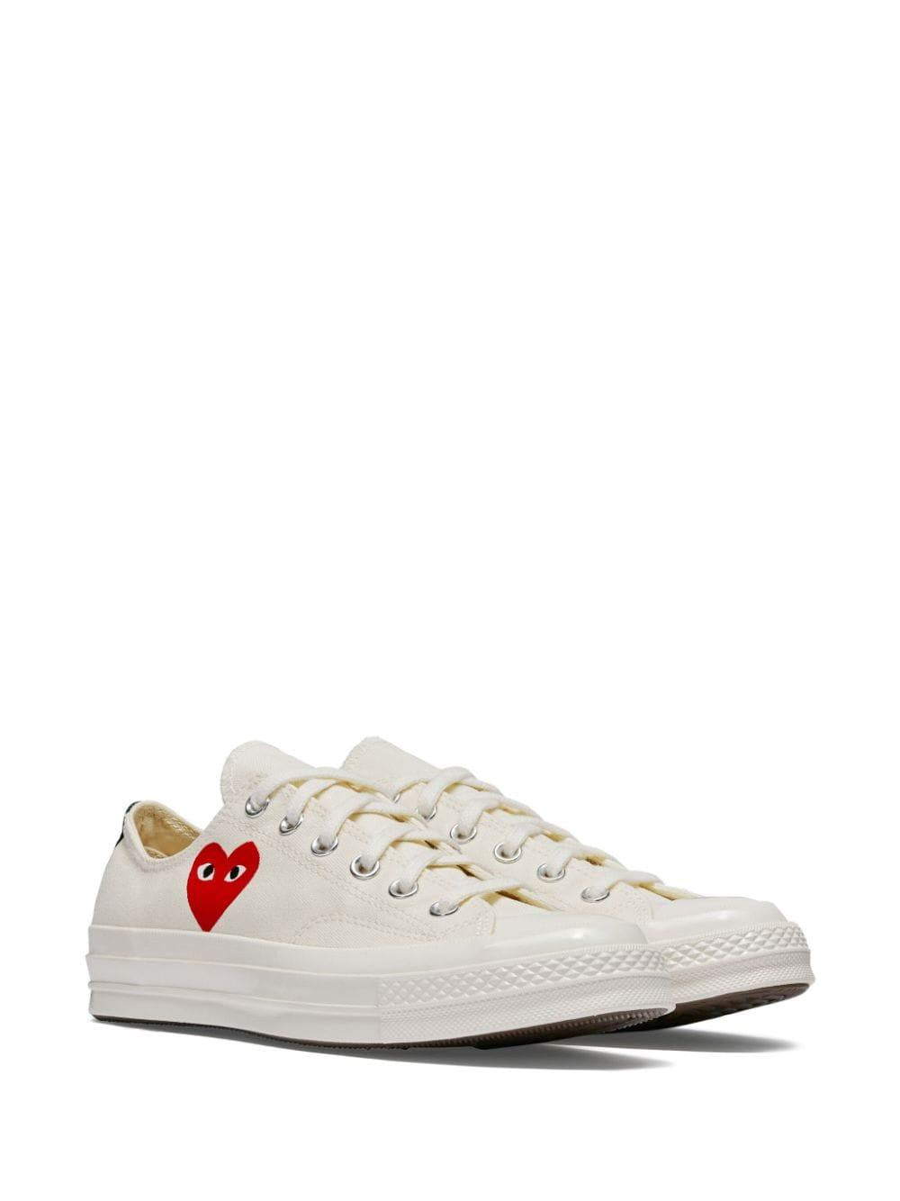 Single Heart Chuck '70 sneakers<BR/><BR/><BR/> AZK128 WHITE COMME des GARÇONS PLAY x Converse