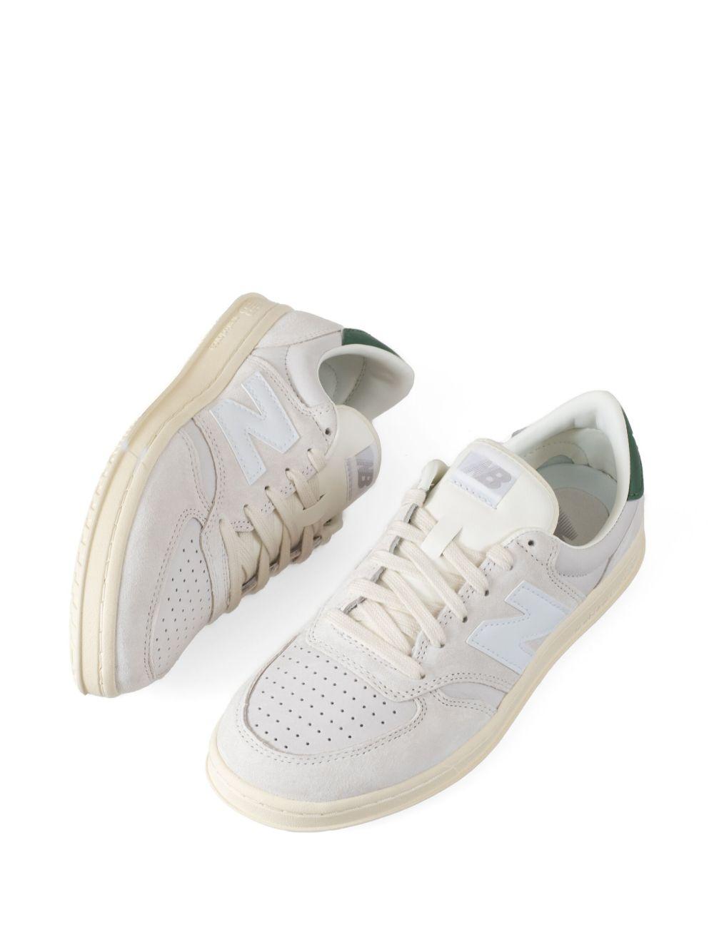 T500 sneakers<BR/><BR/> CT500GRN LIGHT GREY/GREY NEW BALANCE
