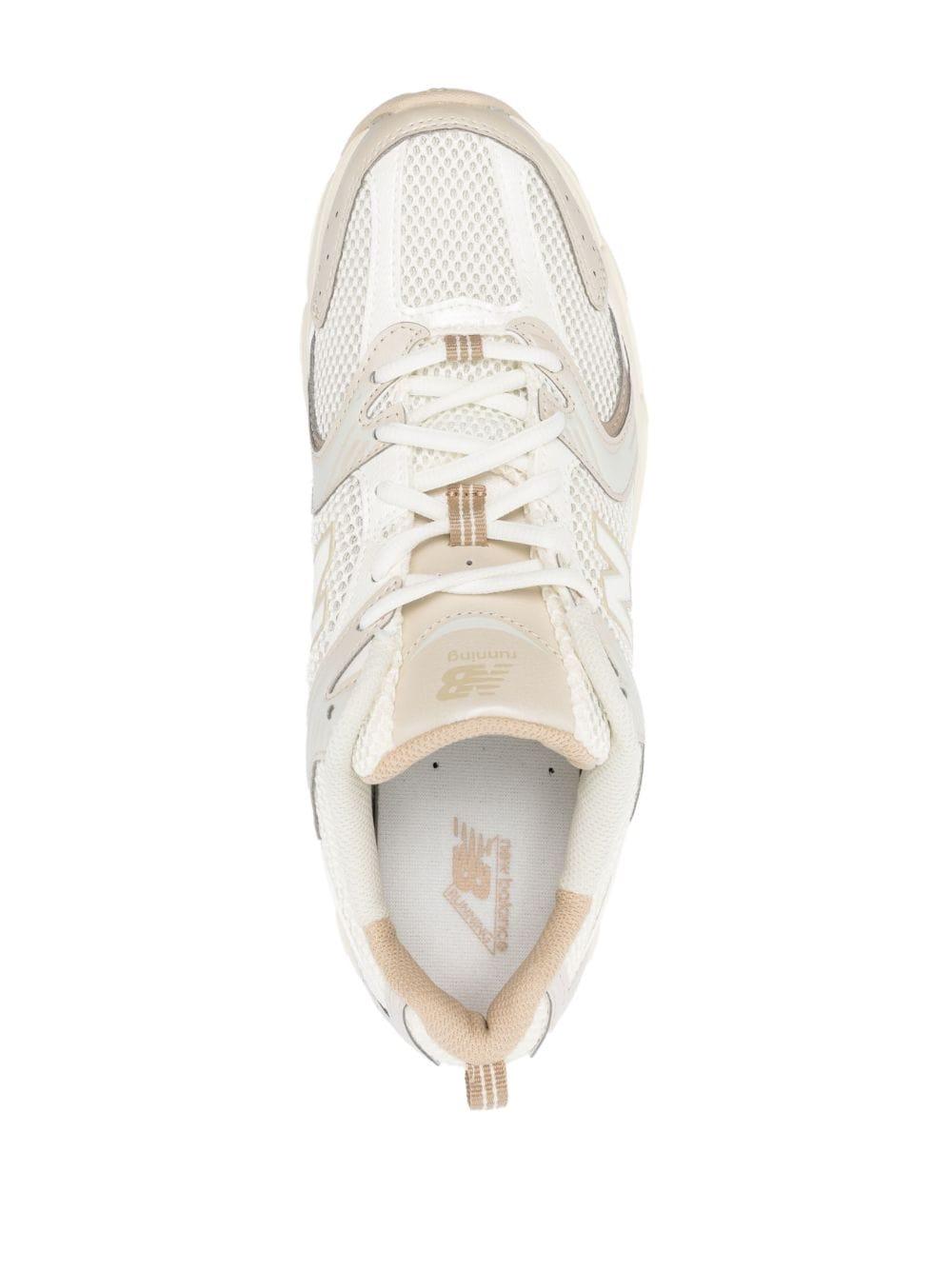 530 logo-patch low-top sneakers<BR/><BR/><BR/> MR530AA BONE NEW BALANCE