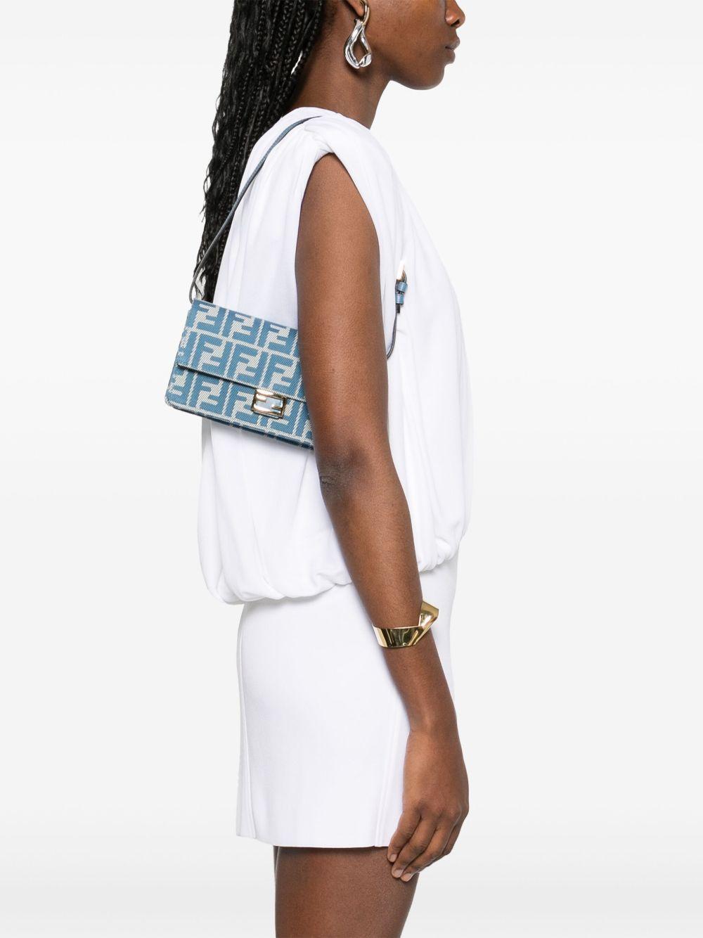 Baguette cross body bag<BR/><BR/> 8M0498 AUNJF1SKL FENDI