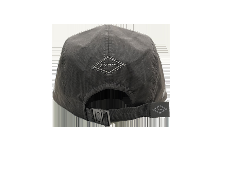 Hat with snap hook decoration 7923974003 010 MANASTASH