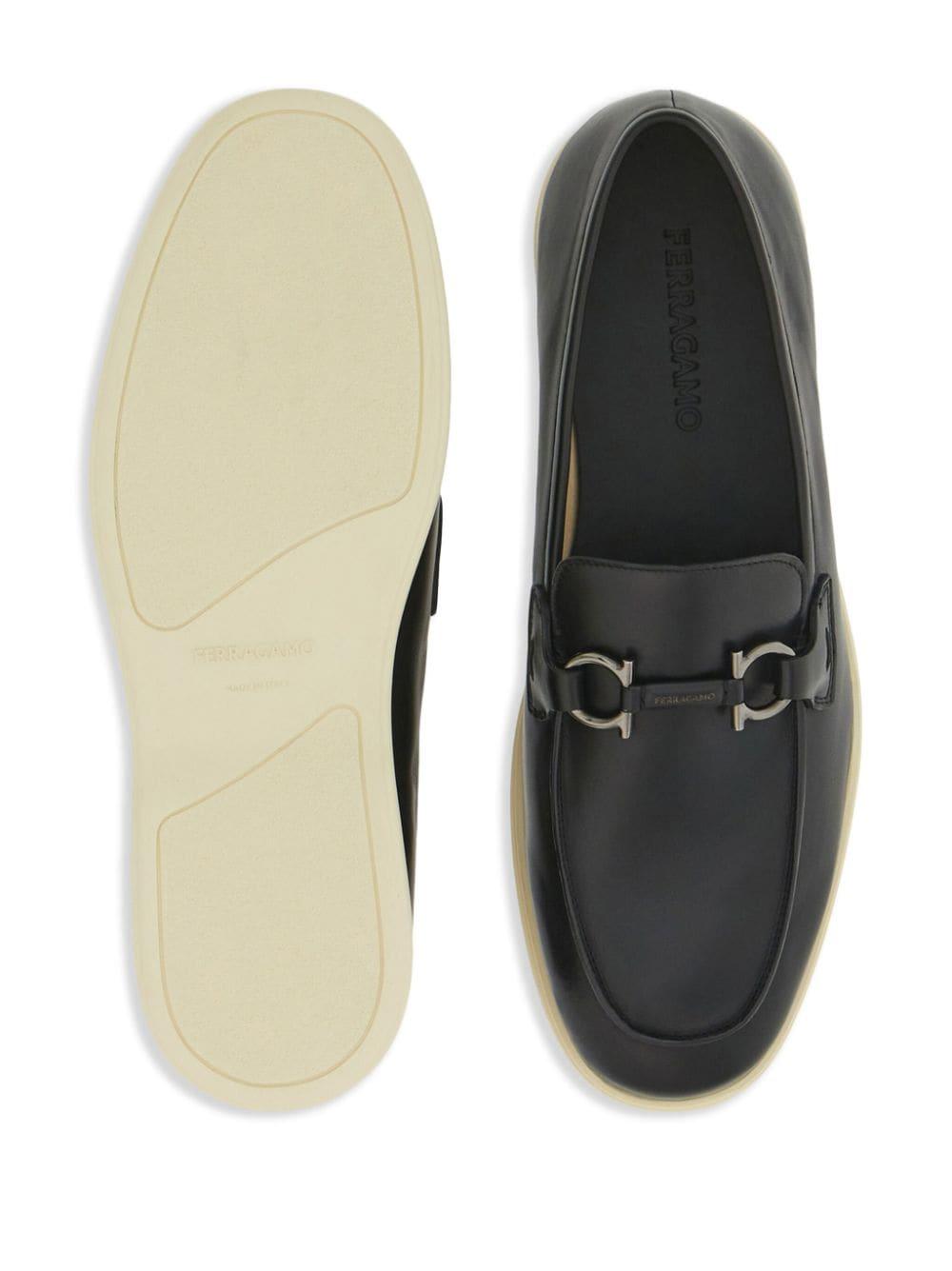 Gancini-plaque leather loafers<BR/><BR/><BR/> COSIMO 0774493NERO FERRAGAMO