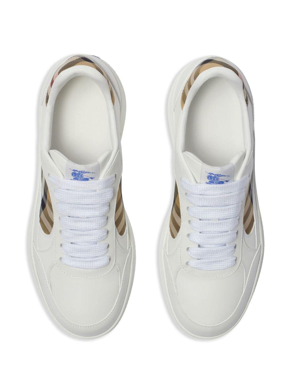 Terrace sneakers?<BR/><BR/><BR/> 8108649 A1464 BURBERRY