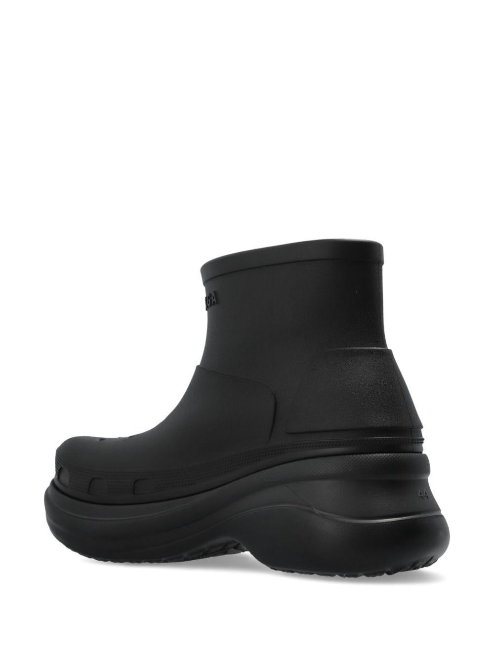 Ankle boots<BR/>x Crocs<BR/><BR/><BR/> 713679 W1S8E1000 BALENCIAGA