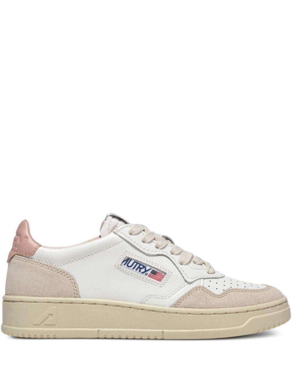 Medalist sneakers AULW LS37WHT/POW AUTRY