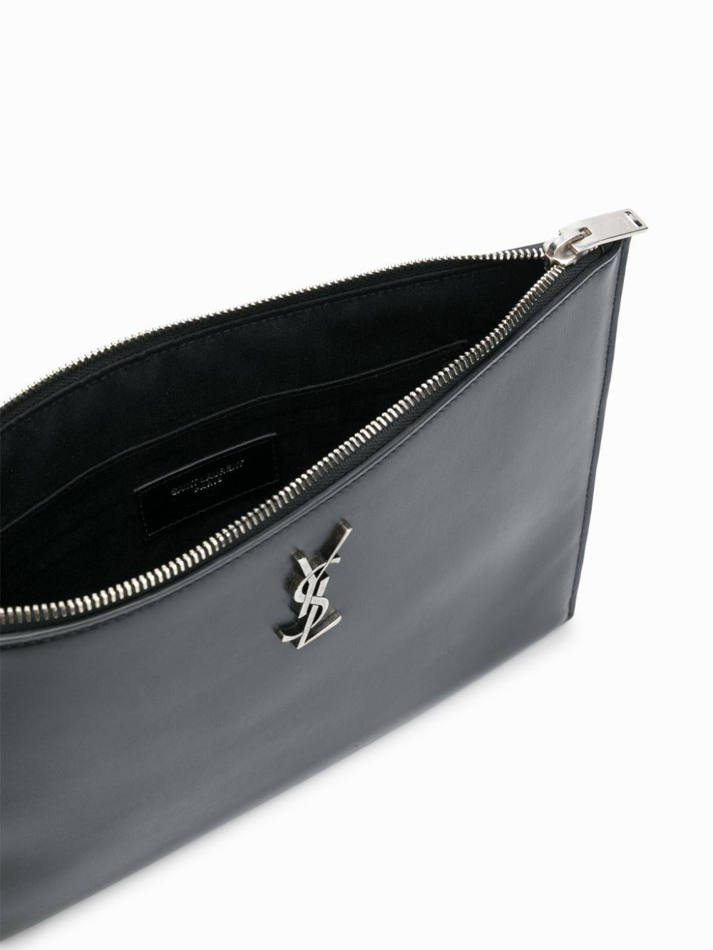 Custodia per tablet Monogram in pelle 4532490SX0E 1000 SAINT LAURENT