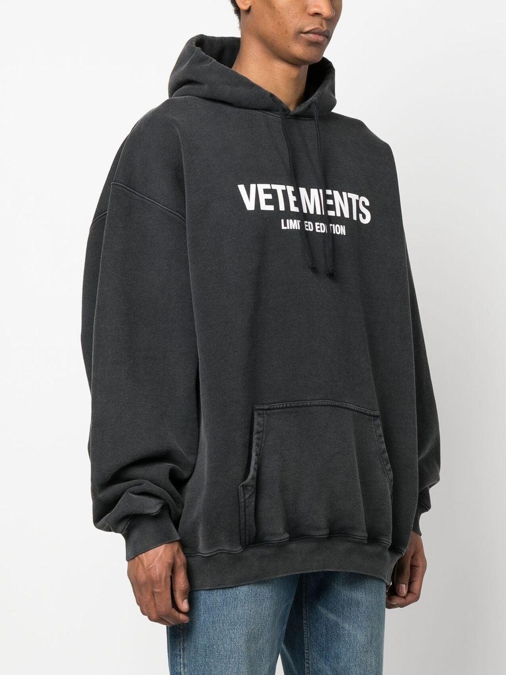 Logo print drawstring hoodie UE63HD720X BLACK VETEMENTS