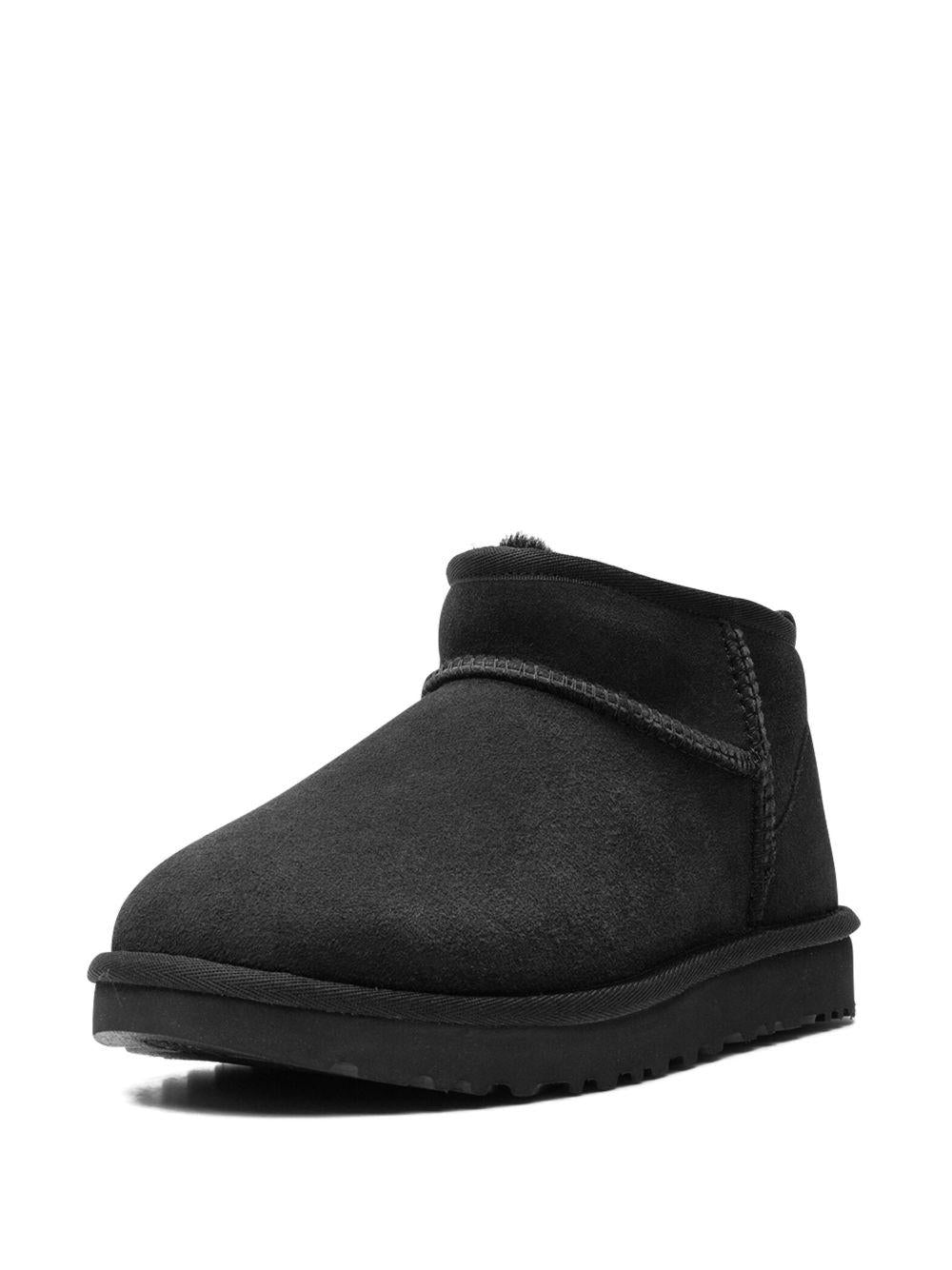 Classic Ultra Mini boots 1116109 BLK UGG