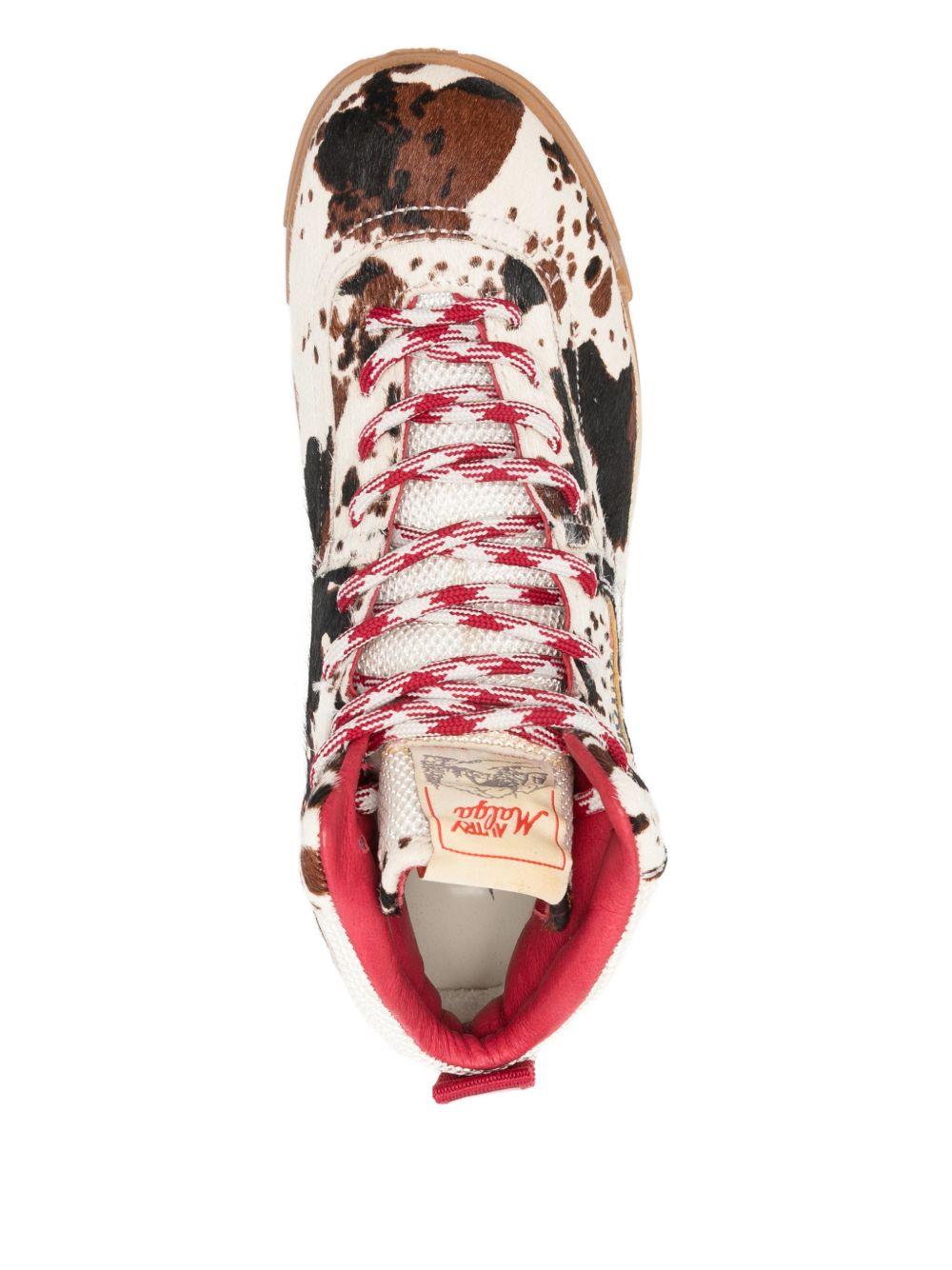 MARSHMALLOW AND BROWN HORSE-EFFECT MALGA HBMW PF01BROWN/MARSH AUTRY