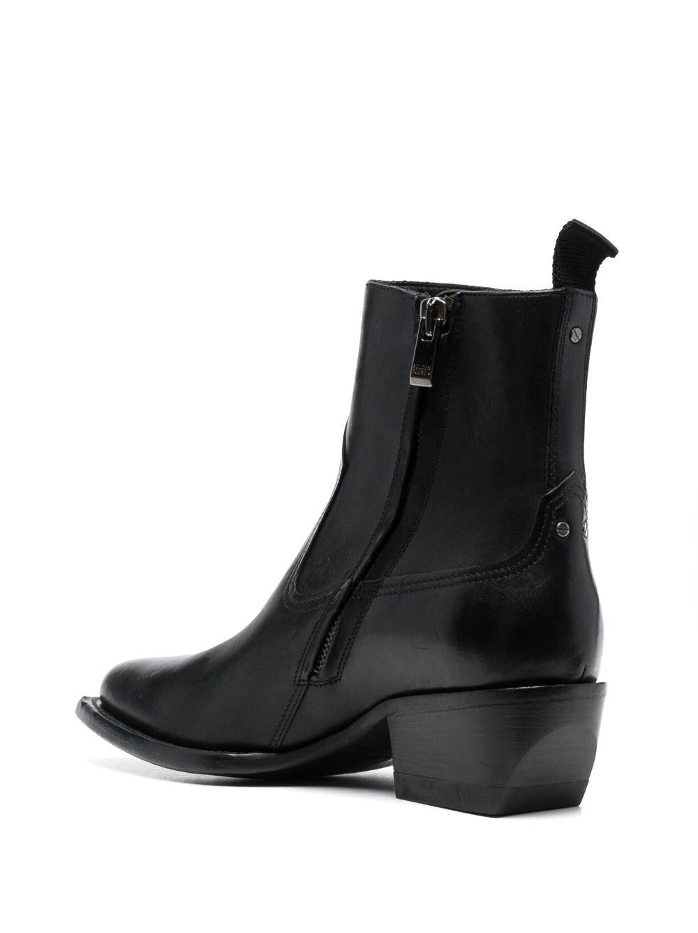 Pointed-toe leather boots GWF00545 F00448890100 GOLDEN GOOSE