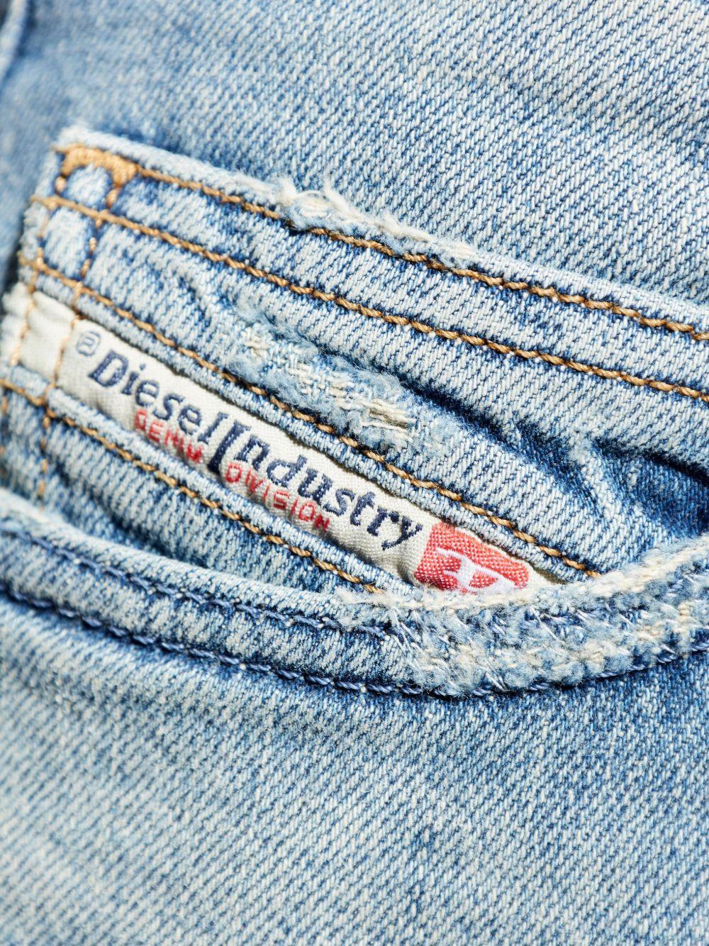 Jeans regular fit "D-vyl" A15797 09N3401 DIESEL