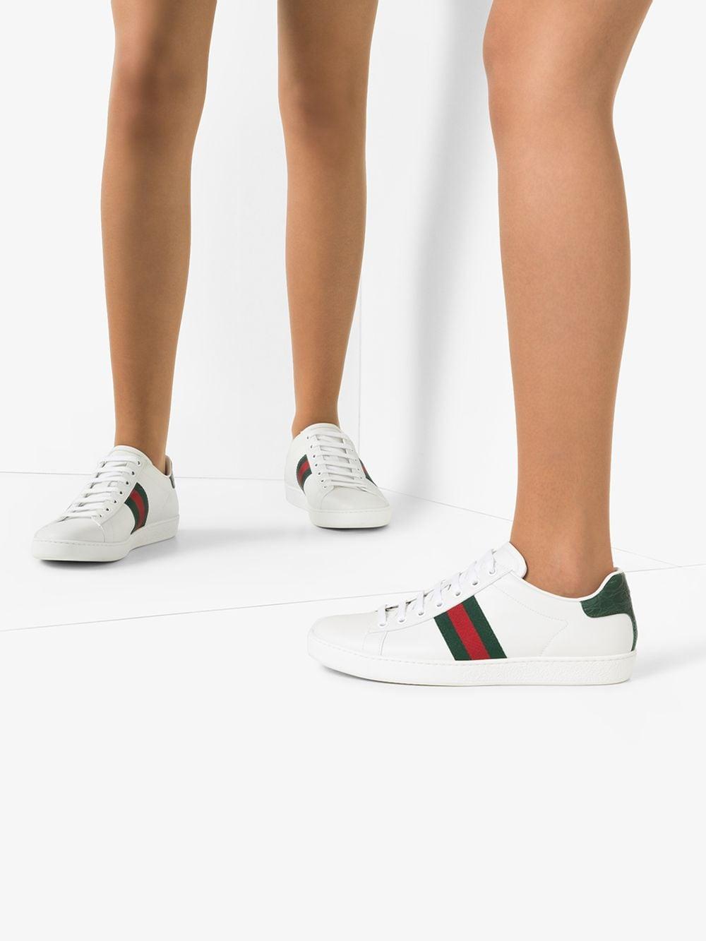 Sneakers 'Ace' in pelle bianca e dettagli verdi 387993 A38309071 GUCCI