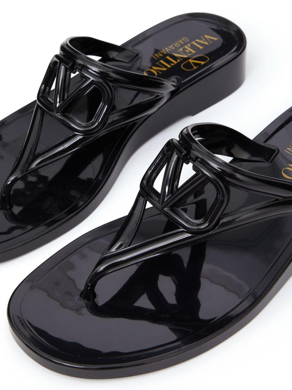VLogo Signature flip-flops<BR/><BR/> 6W2S0IG8ZFV 0NO VALENTINO GARAVANI
