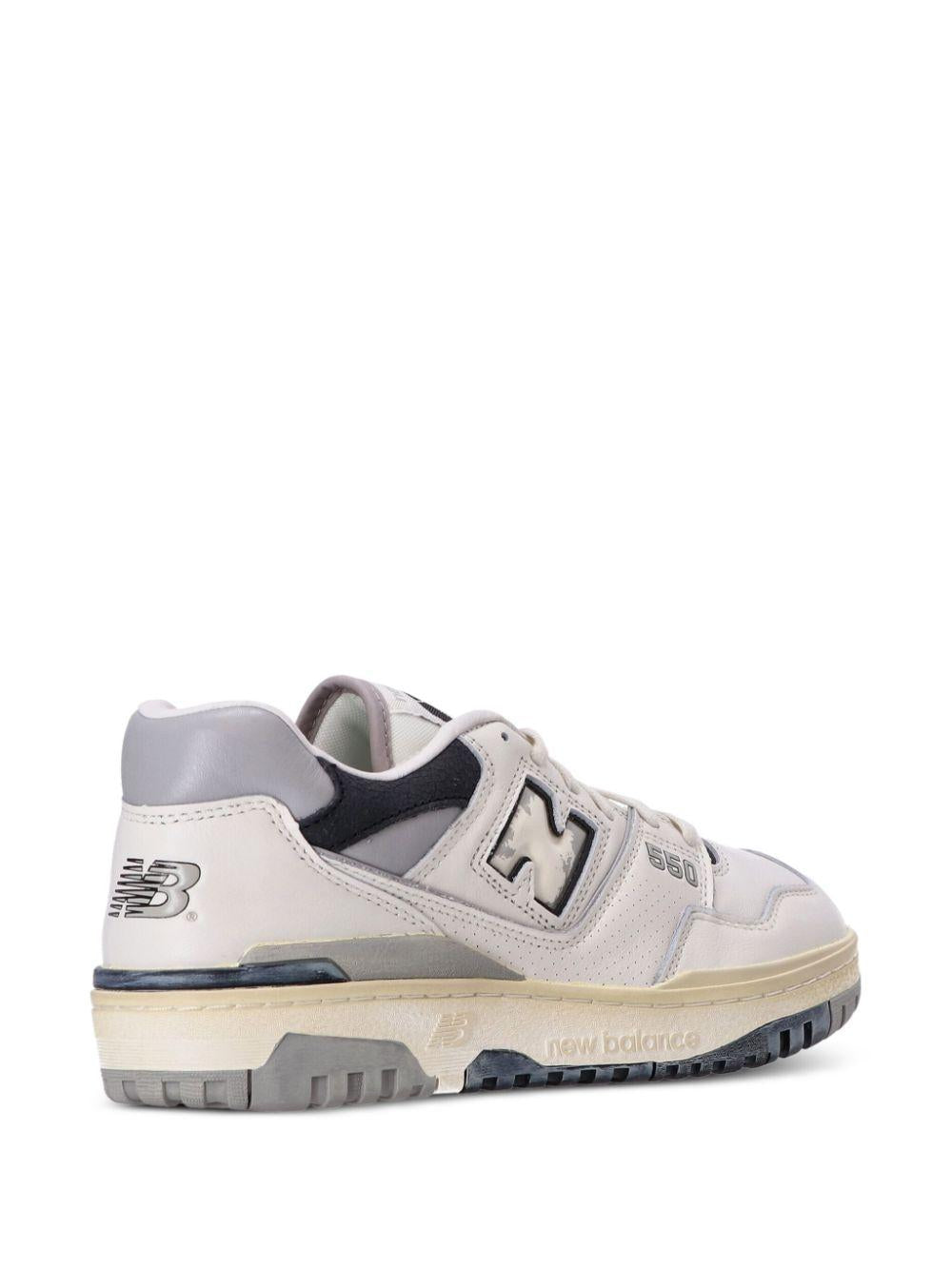 550 panelled leather sneakers<BR/><BR/><BR/> BB550VGB NEW BALANCE