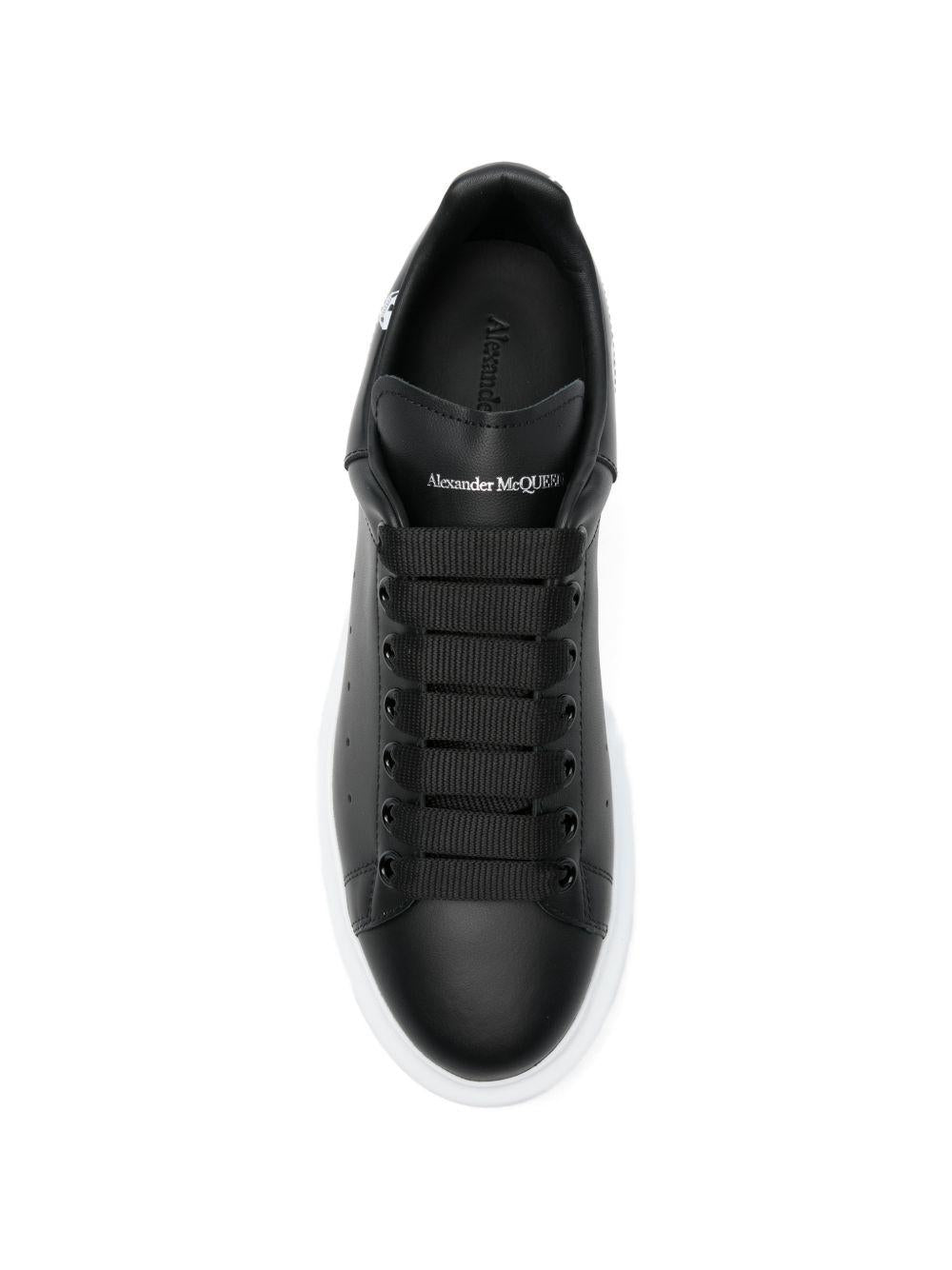 Oversized skull-print sneakers 553770 WIAKB1016 ALEXANDER MCQUEEN