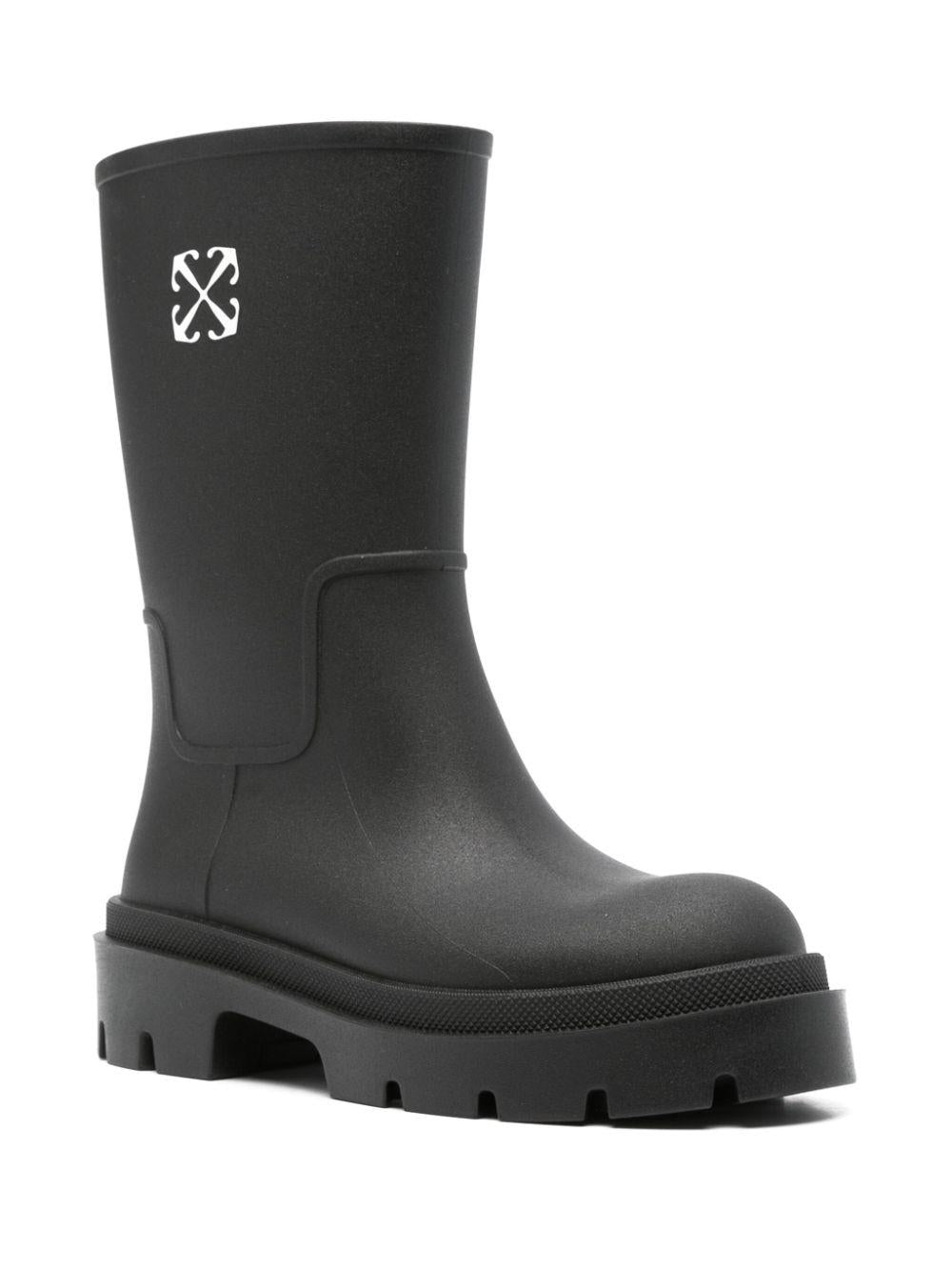 Arrow motif boots OMIE00BC99MAT002 1001 OFF-WHITE