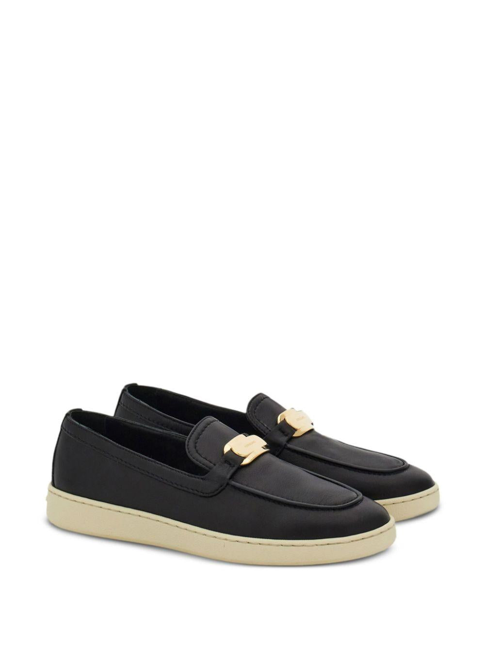 New Vara buckle loafers<BR/><BR/><BR/> CRIO 775026NERO FERRAGAMO
