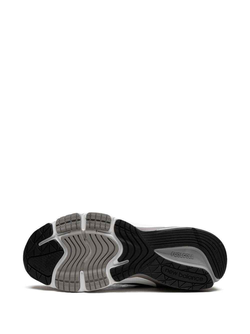 990V6 "Black/Silver" sneakers<BR/><BR/><BR/> M990BK6 BLACK NEW BALANCE