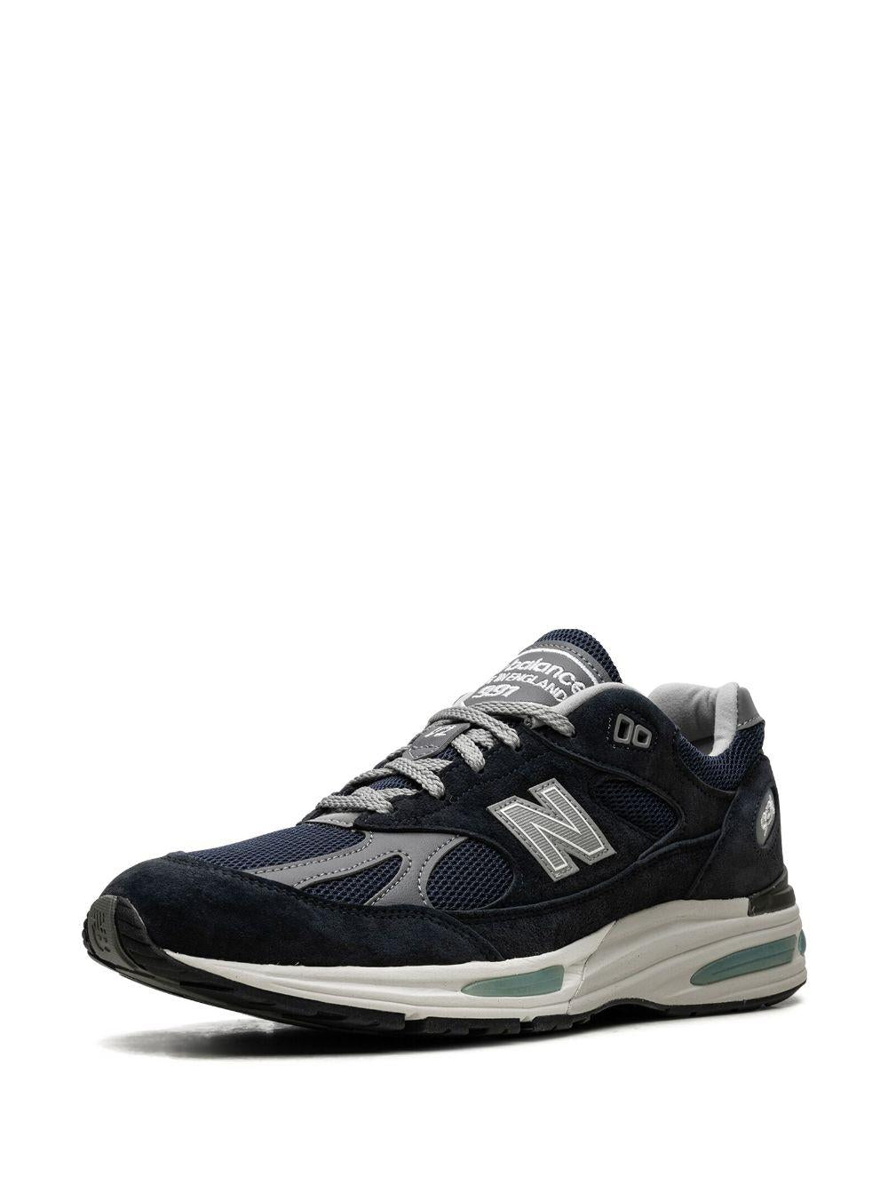 991v2 "Dark Navy" suede sneakers<BR/><BR/><BR/> U991NV2 NAVY D NEW BALANCE