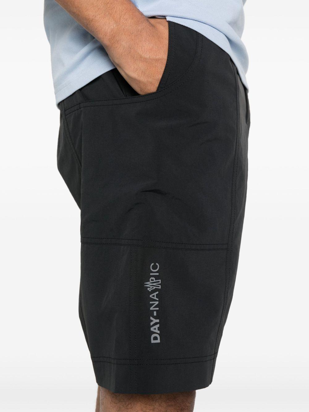 Technical Froissé Shorts K10972B00002 597SL999 MONCLER GRENOBLE