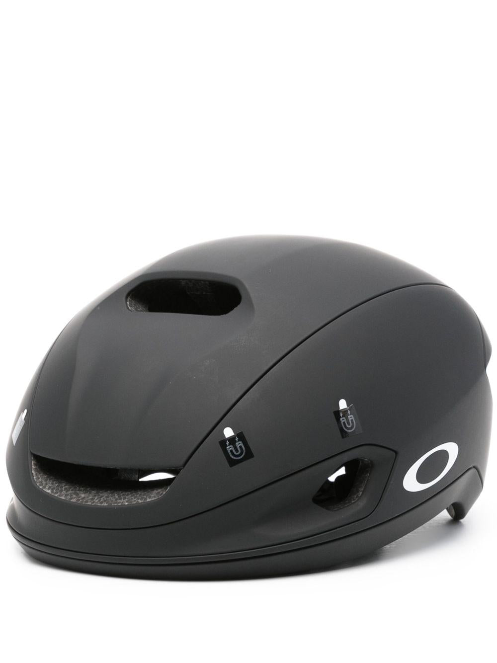 Aro7 Lite helmet<BR/><BR/> FOS901771 05L OAKLEY