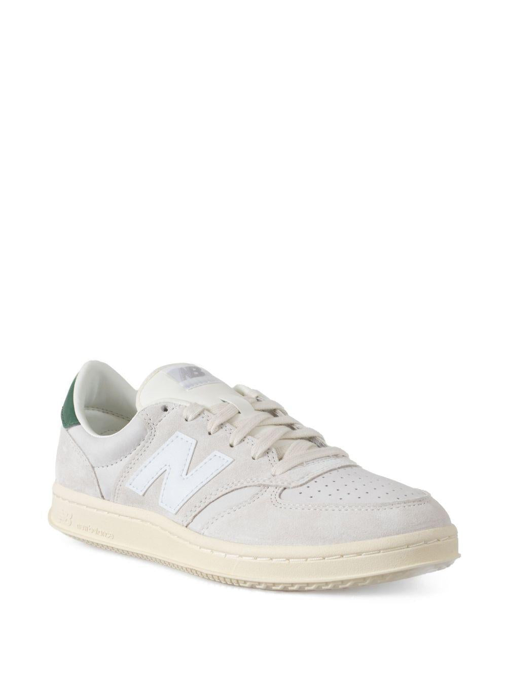 T500 sneakers<BR/><BR/> CT500GRN LIGHT GREY/GREY NEW BALANCE