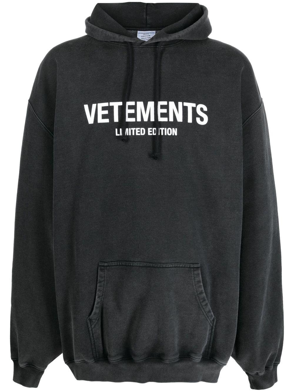 Logo print drawstring hoodie UE63HD720X BLACK VETEMENTS