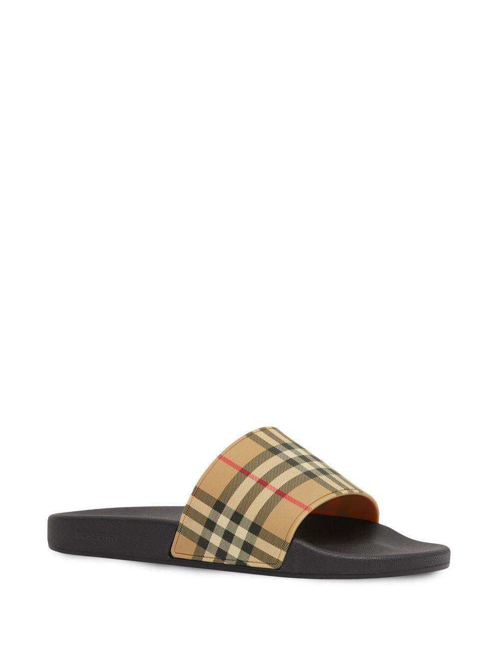 slide sandals with vintage heck motif 8056942 A7028 BURBERRY