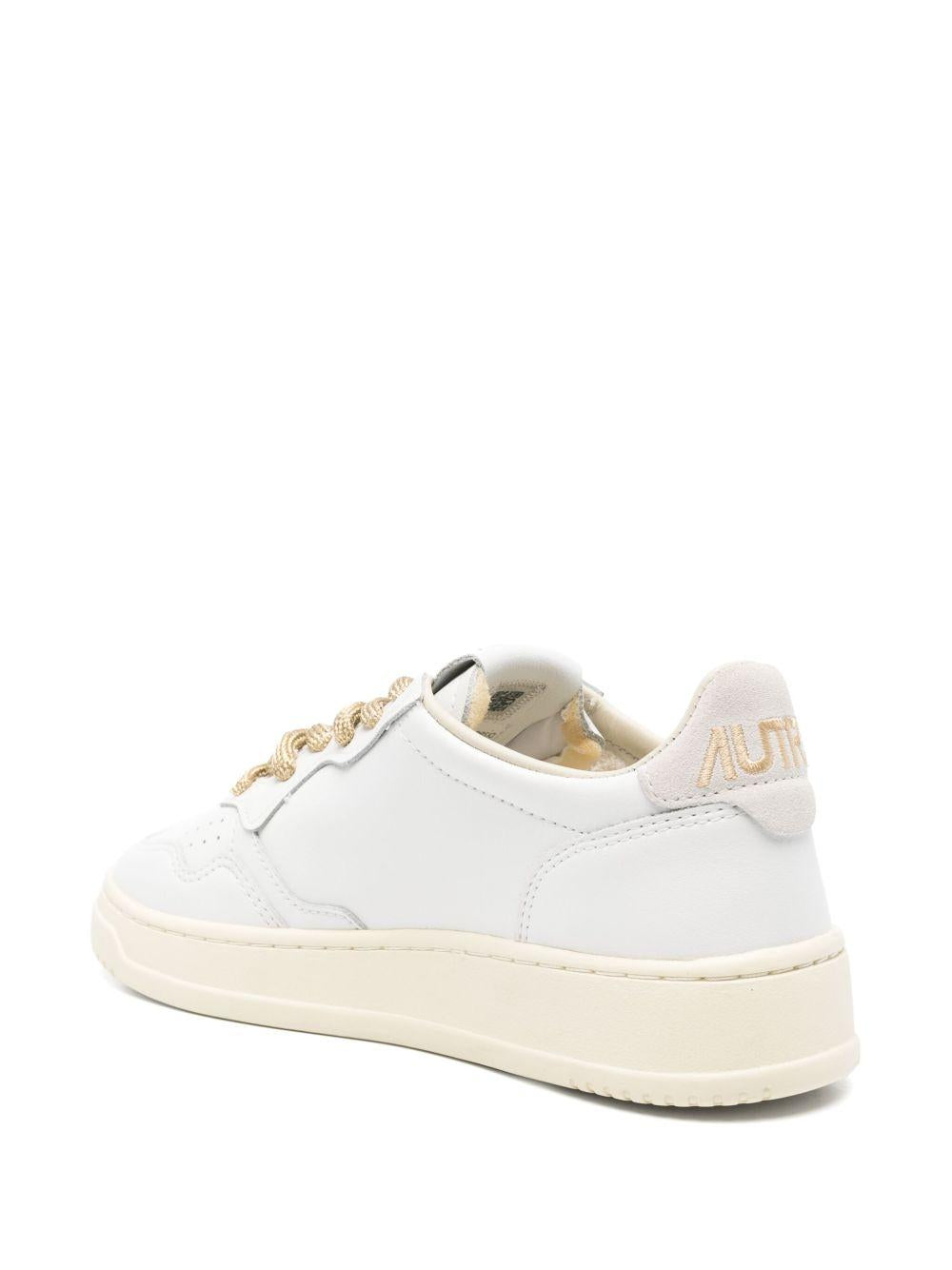 Medalist Low sneakers AULW SW01WHITE/WHITE AUTRY