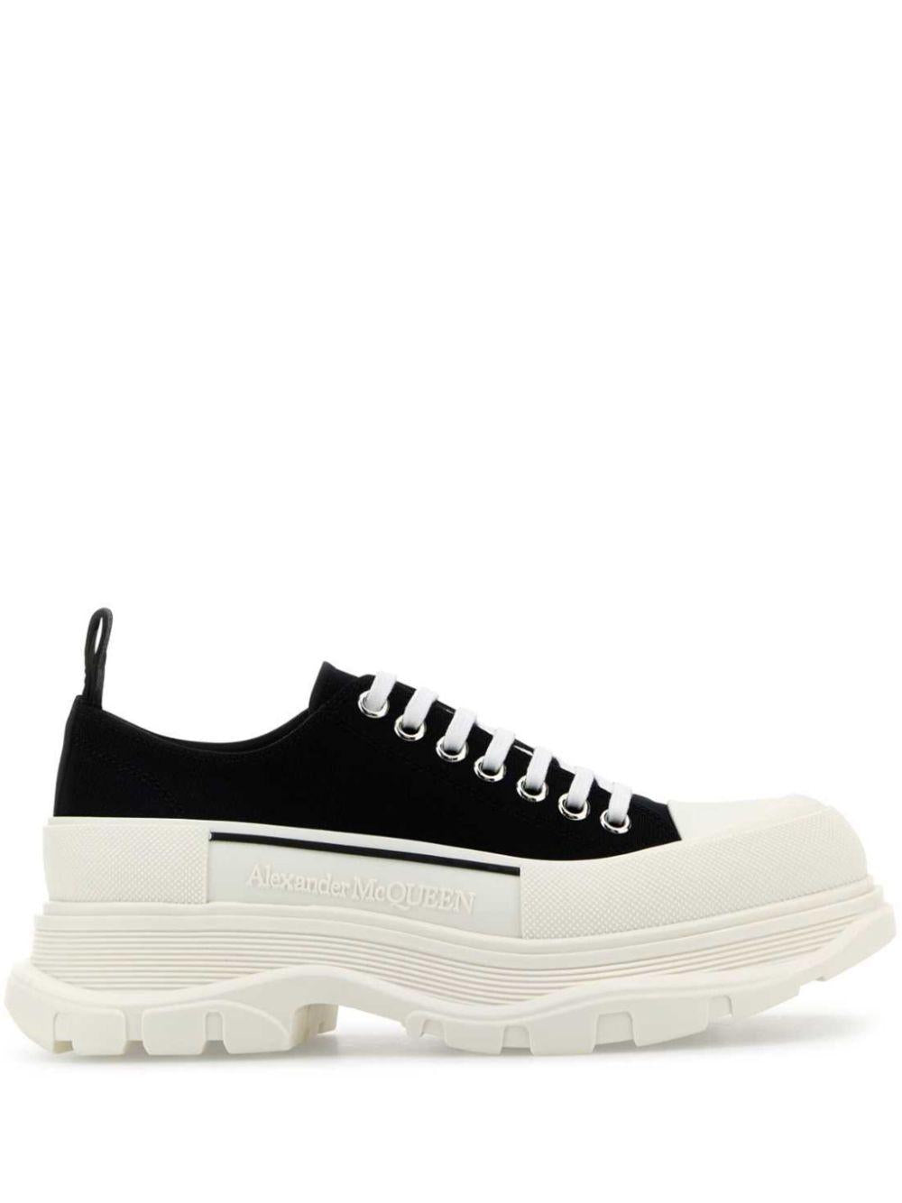 Tread Slick sneakers<BR/><BR/><BR/> 697072 W4AAQ1070 ALEXANDER MCQUEEN