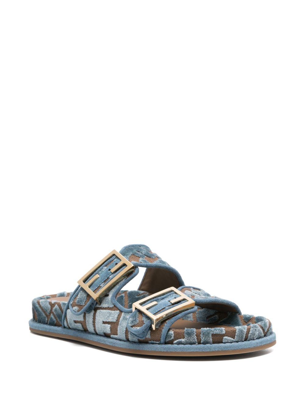 Feel slides<BR/><BR/><BR/> 8X8326 AOTMF1R88 FENDI