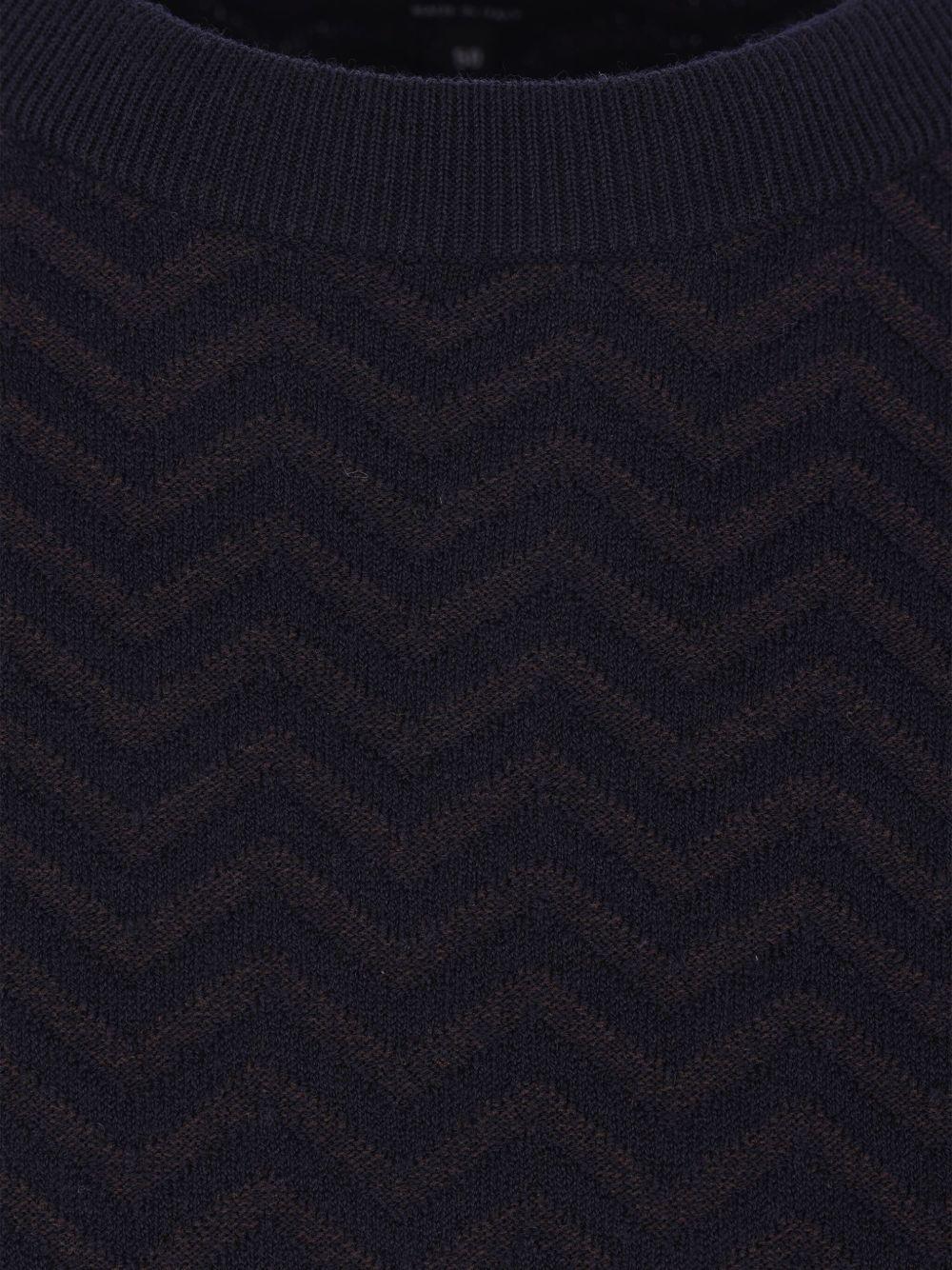 Crew neck jumper in virgin wool with chevron vanisé pattern GM001957 AF19069FB016 GIORGIO ARMANI