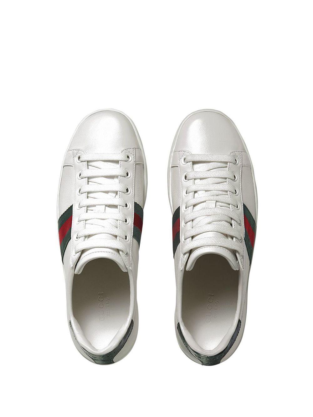 Sneakers 'Ace' in pelle bianca e dettagli verdi 387993 A38309071 GUCCI