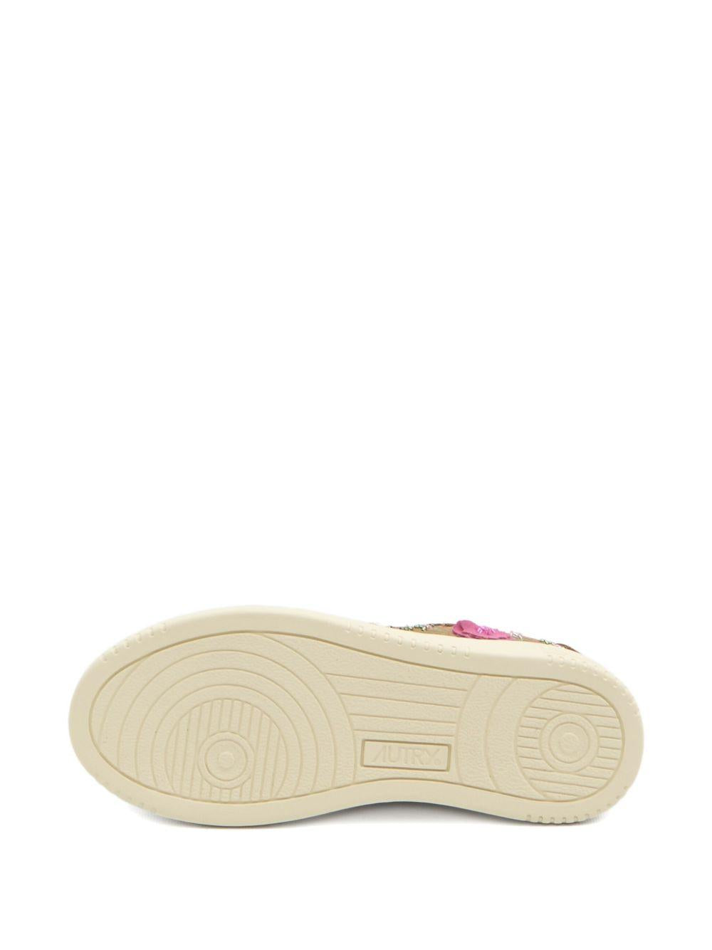 Autry Bloom collection<BR/>DALLAS LOW 'FLORAL' SNEAKERS IN BROWN SUEDE ADLW EY01SUEDE/EMBROCIGAR/PINK AUTRY