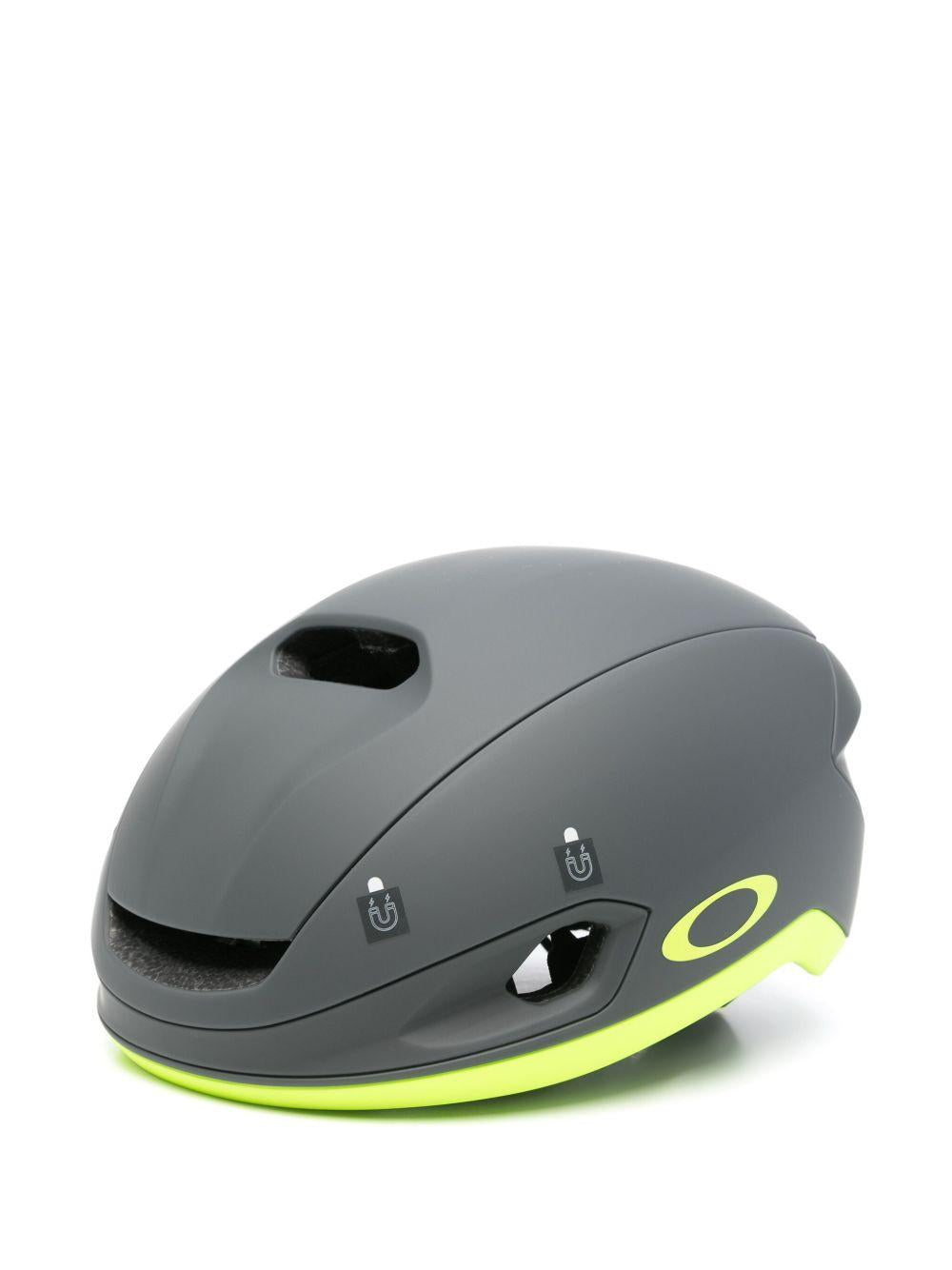 Logo helmet<BR/><BR/> FOS901771 27T OAKLEY