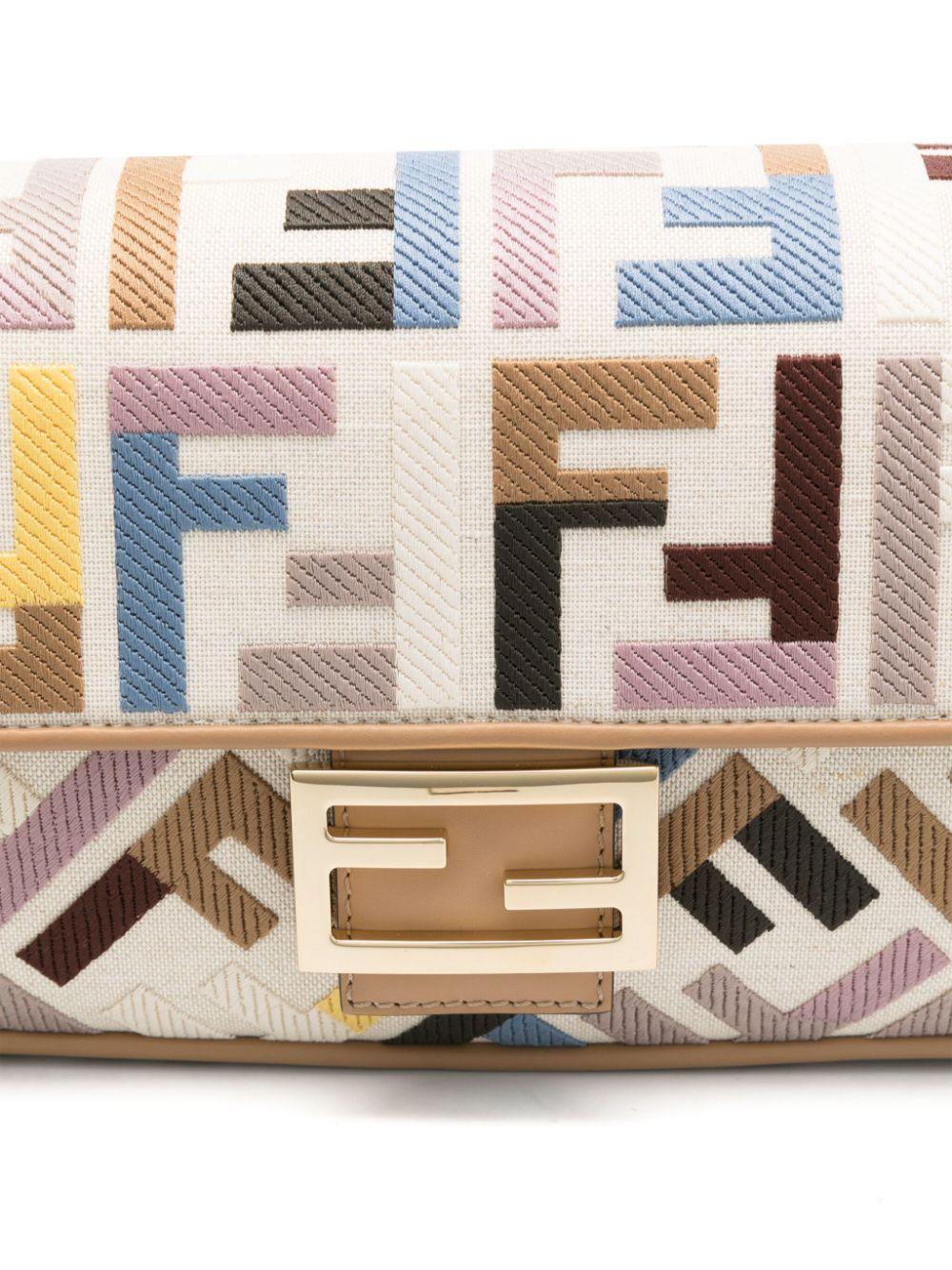 Baguette cross body bag<BR/><BR/><BR/> 8BR600 AT13F1QHS FENDI