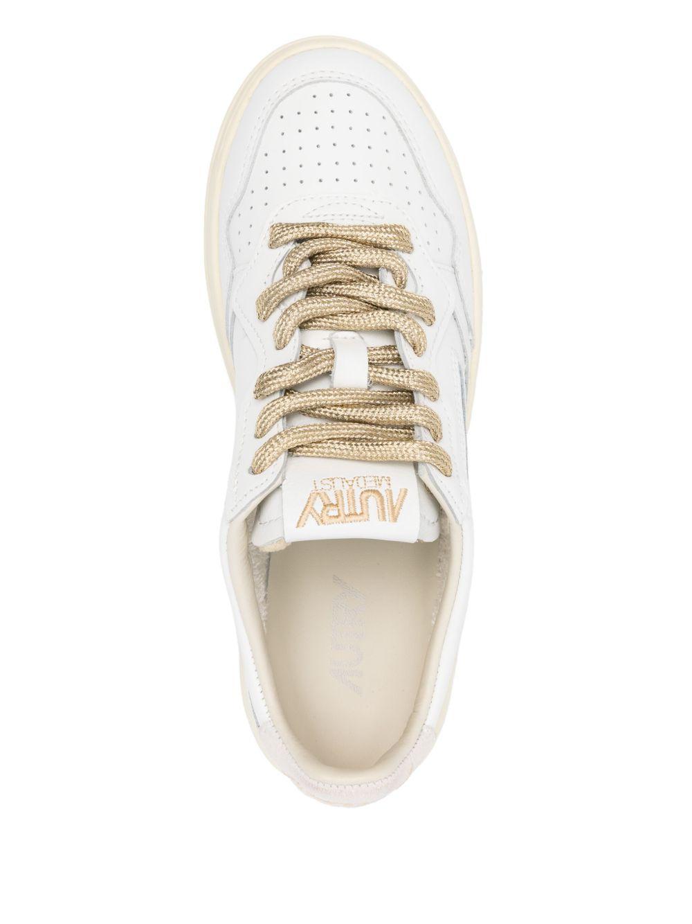 Medalist Low sneakers AULW SW01WHITE/WHITE AUTRY